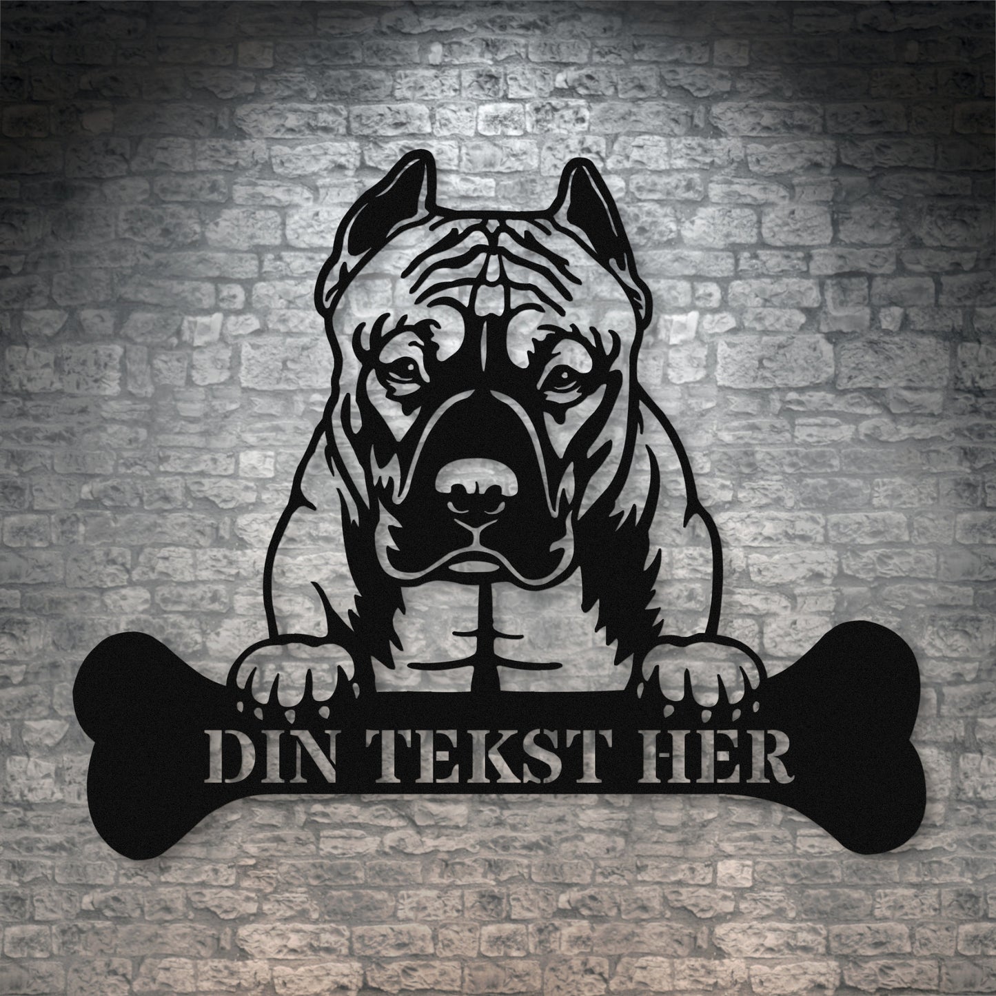 Personlig American Bully metalskilt i sort med personlig tekst. Hundeejer gaveidé