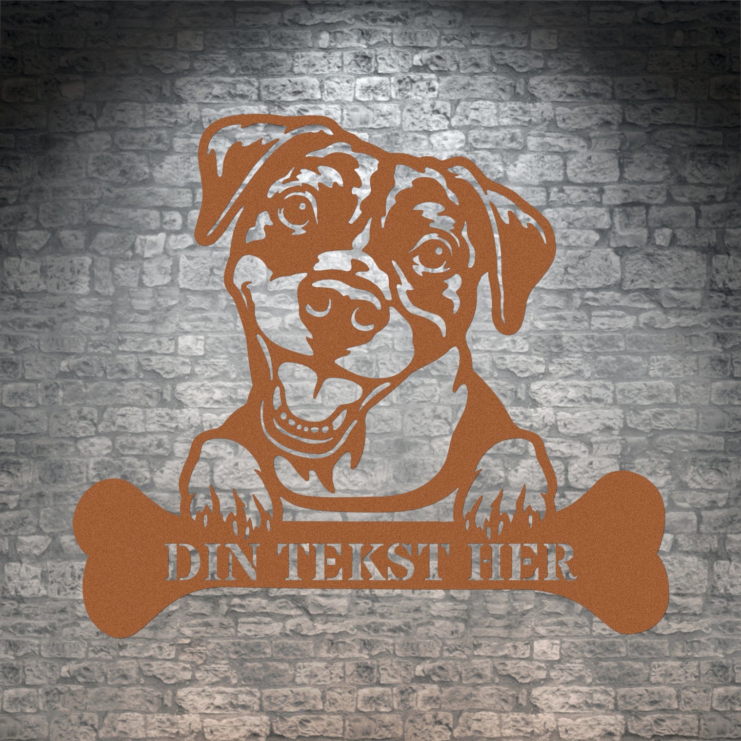 Personlig American Pitbull Terrier metalskilt i brunmed personlig tekst. Hundeejer gaveidé