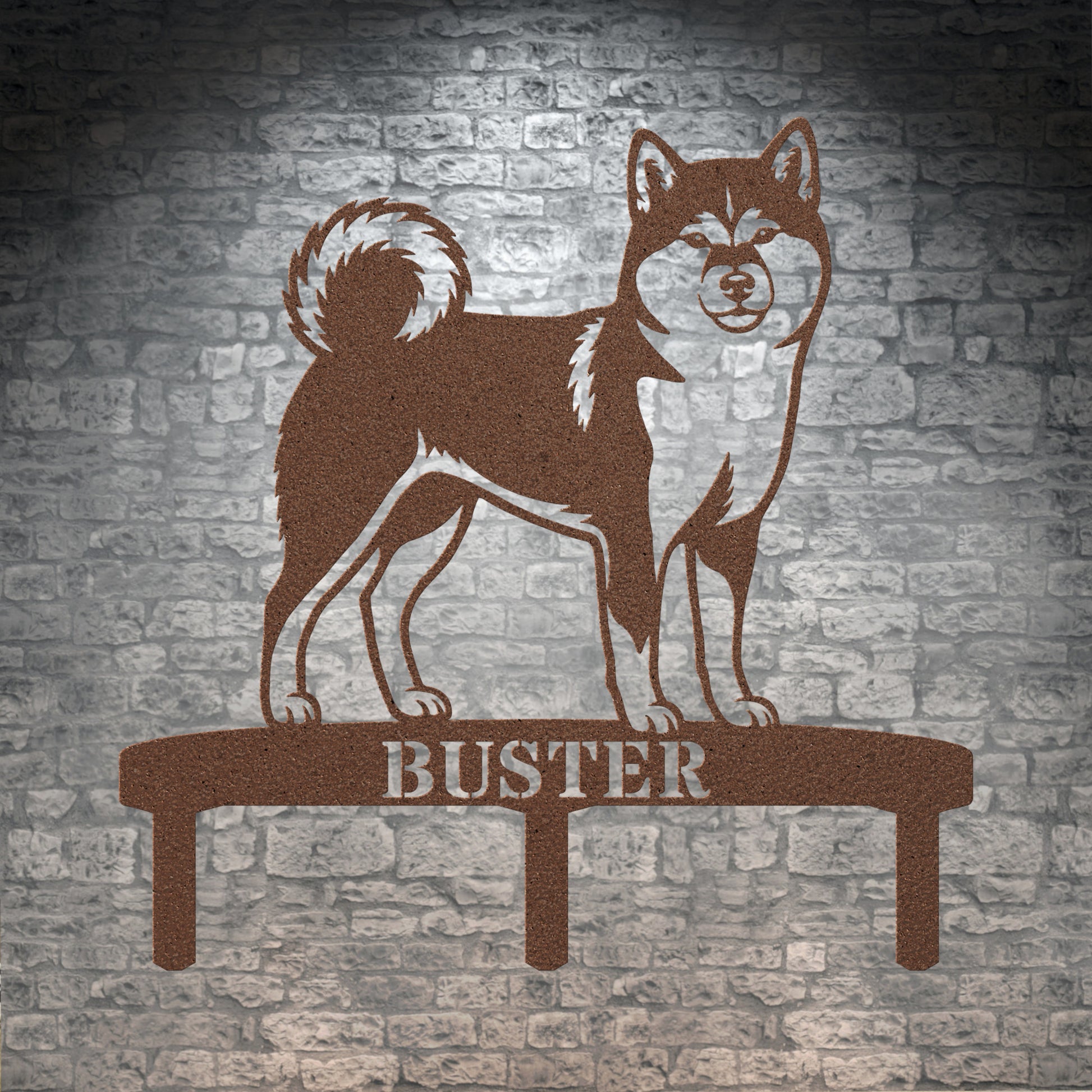 Personlig Shiba Inu metalskilt til haven med hundenavn