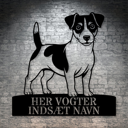 Her vogter jeg skilt. Personlig Jack Russell Terrier metal navneskilt med valgfri tekst.