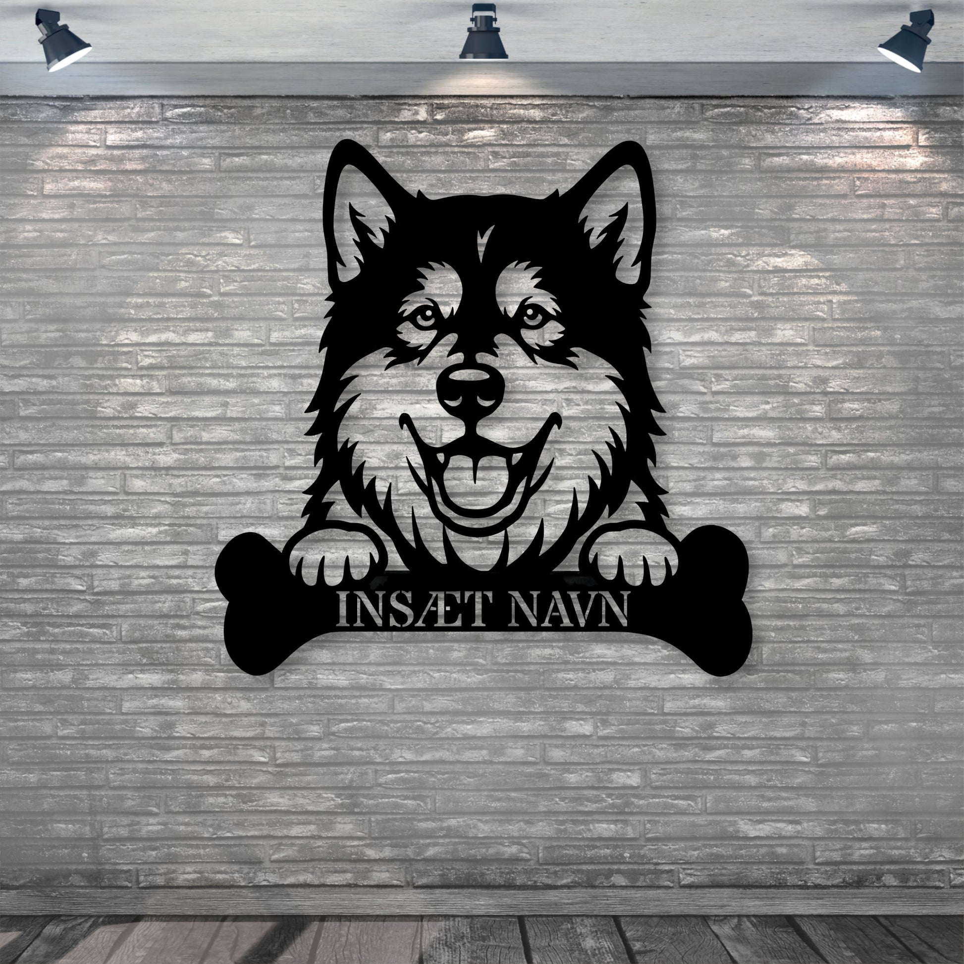 Alaskan Malamute med kødben metalskilt med personlig navn