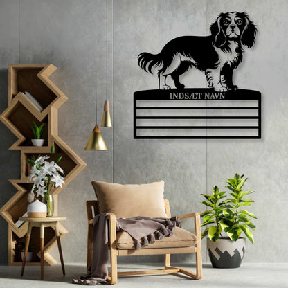Personlig Cavalier King metal navneskilt display til rosetter. 4 rækker