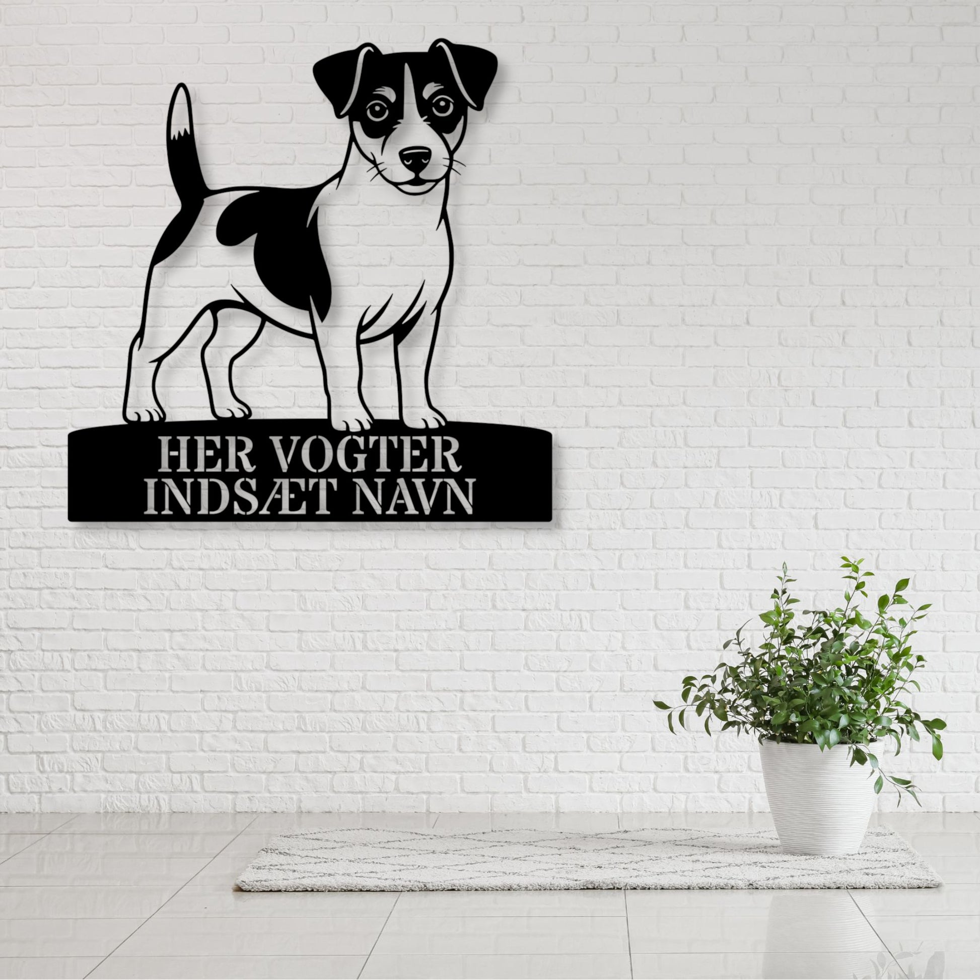 Her vogter jeg skilt. Personlig Jack Russell Terrier metal navneskilt med valgfri tekst.
