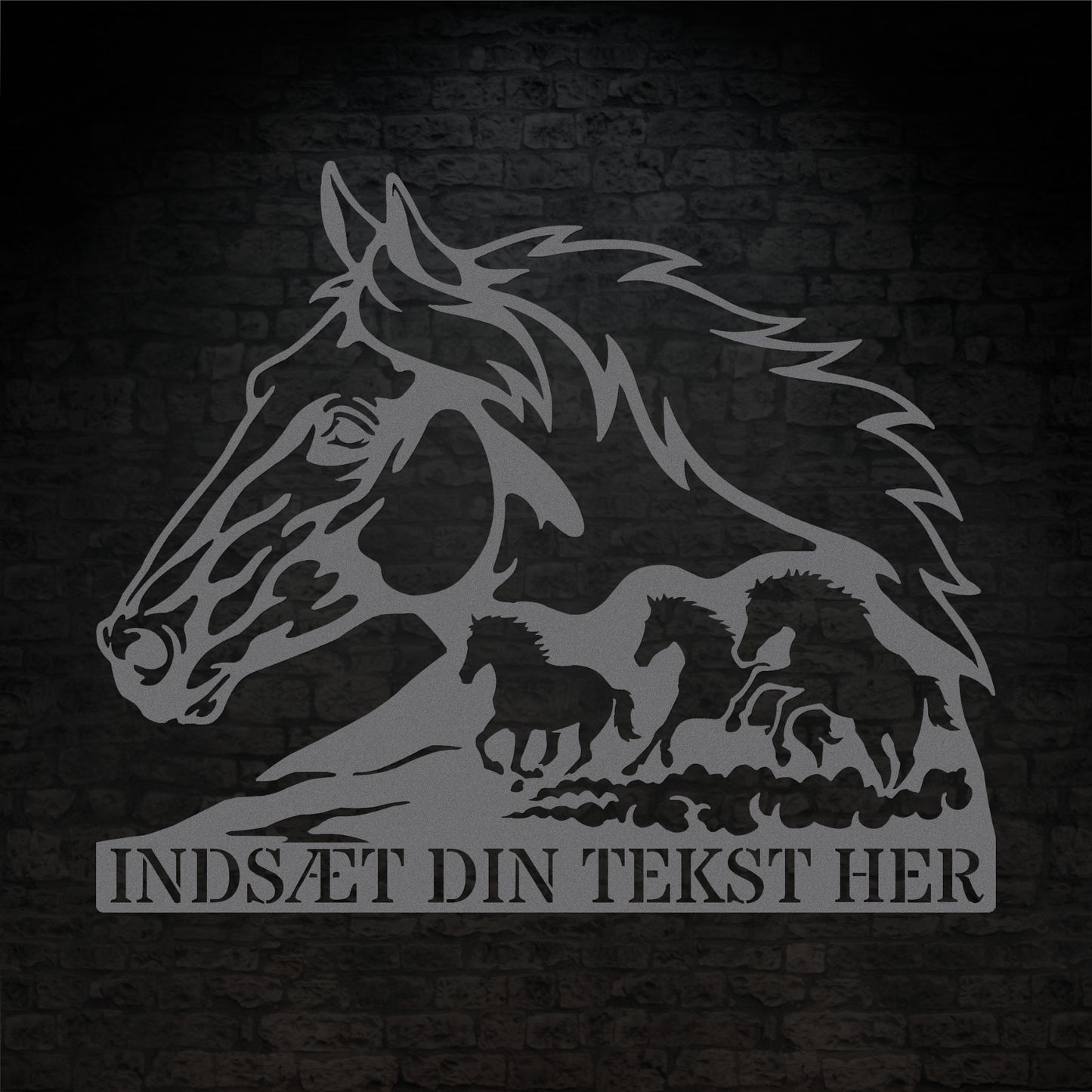 Personlig hestesilhouet metal vægskilt med tekst. Unik gaveidé til hestepigen