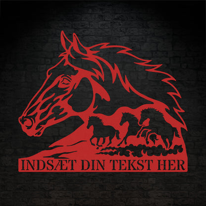 Personlig hestesilhouet metal vægskilt med tekst. Unik gaveidé til hestepigen