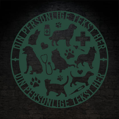 Personlig dyrlæge metal skilt med egen tekst. Unik dyreelsker gaveidé
