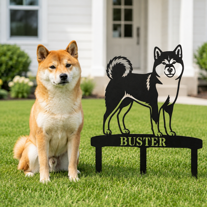Personlig Shiba Inu metalskilt til haven med hundenavn