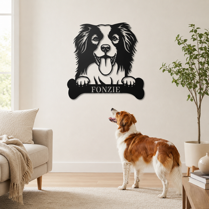 Sjov Hollandsk Kooikerhondje navneskilt med personlig tekst. Unik metalskilt til hundeejeren