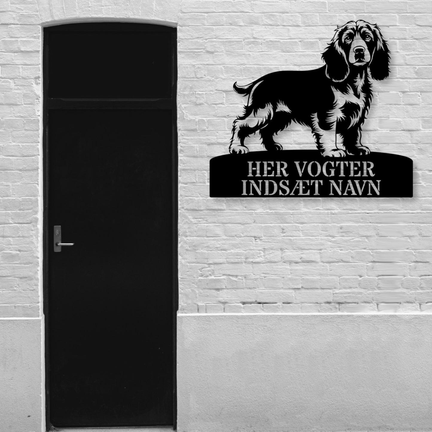 Cocker Spaniel - her vogter jeg metalskilt med personlig navn. Unik hundeejer gaveide.