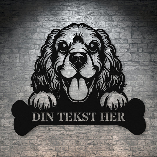 Cocker Spaniel metalskilt i sort med personlig tekst. Hundeejer navneskilt gaveidé