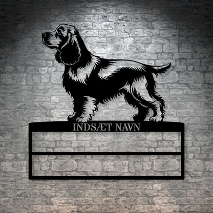 Cocker Spaniel metalskilt med personlig navn til rosetter. Unik Gaveide til hundeejeren
