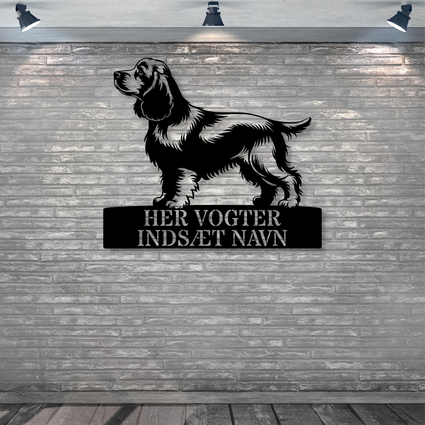 Cocker Spaniel skilt - her vogter jeg metalskilt med personlig navn. Unik hundeejer gaveide..