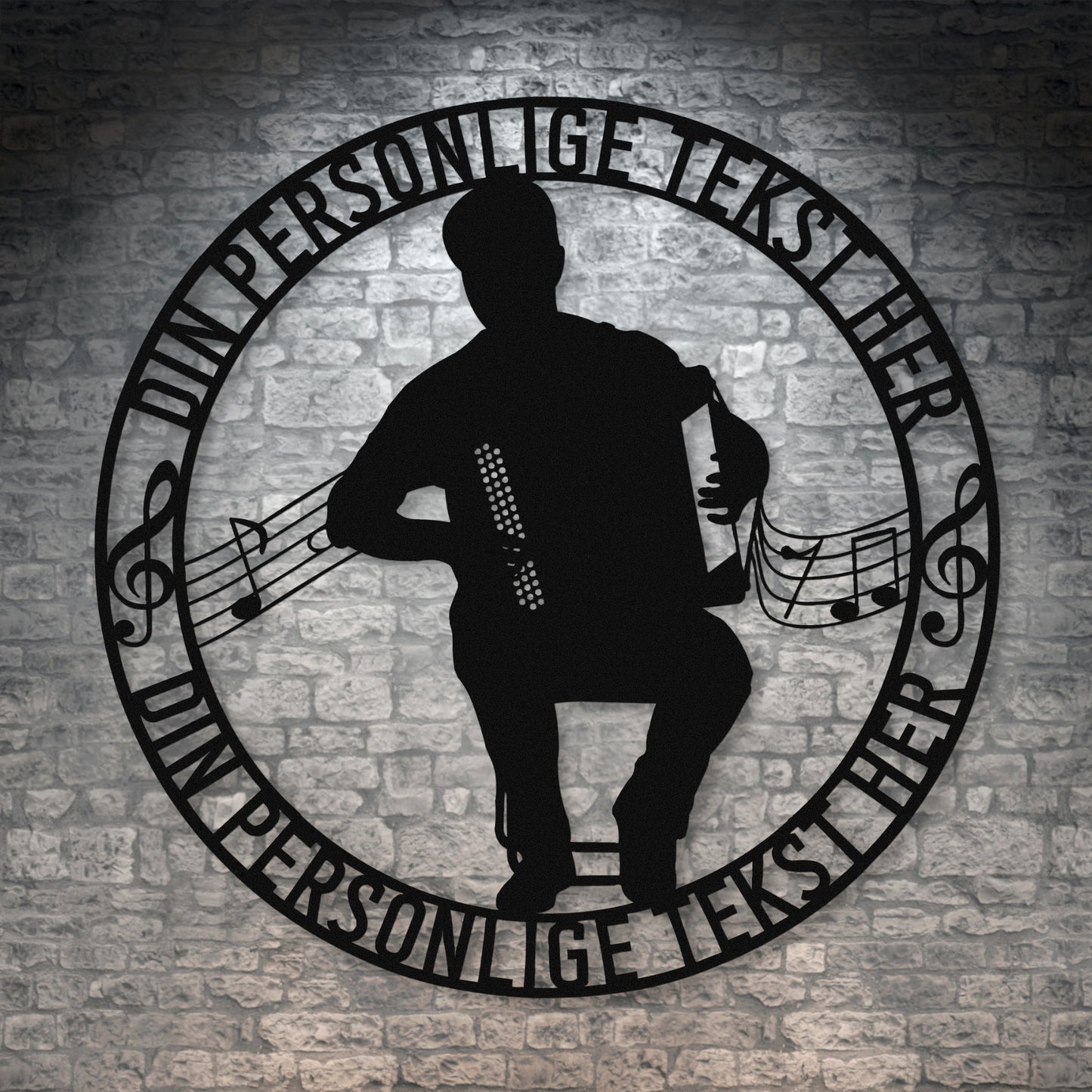 Harmonika spiller - Rund vægskilt i sort med personlig tekst. Unik musiker gaveidé