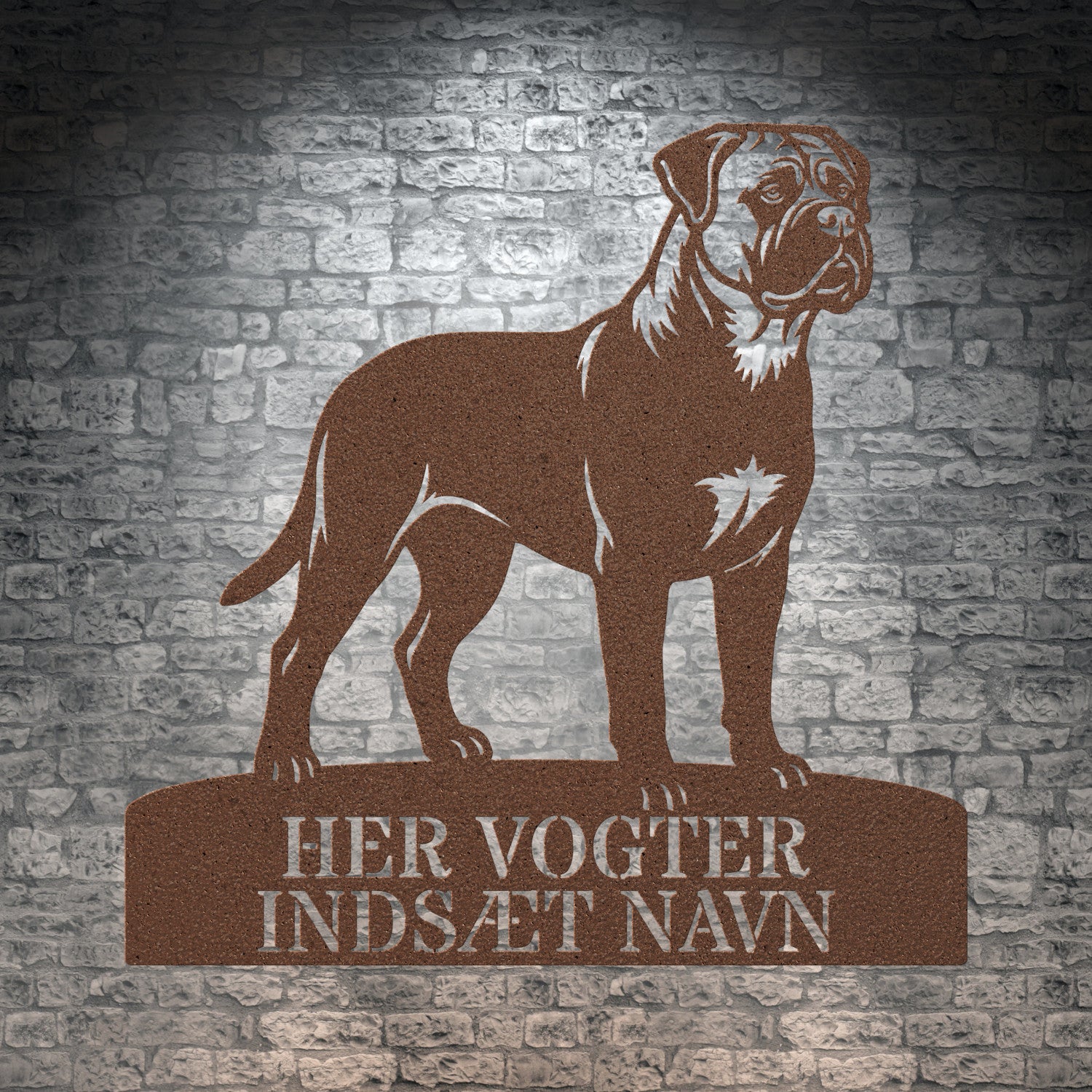Her vogter jeg. Brun Bullmastiff metal navneskilt