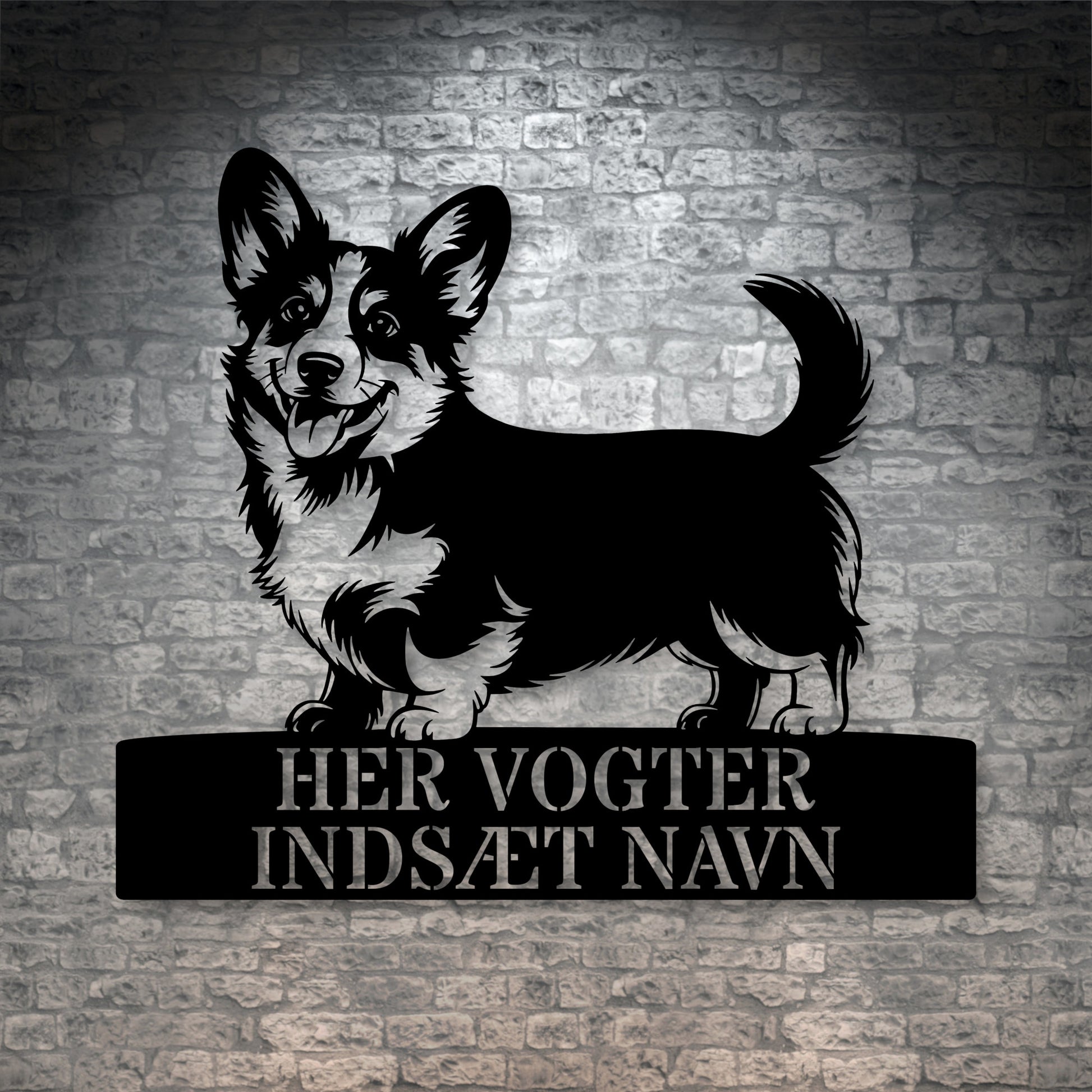 Her vogter jeg. Corgi metalskilt med personlig navn. Unik hundeejer gaveide