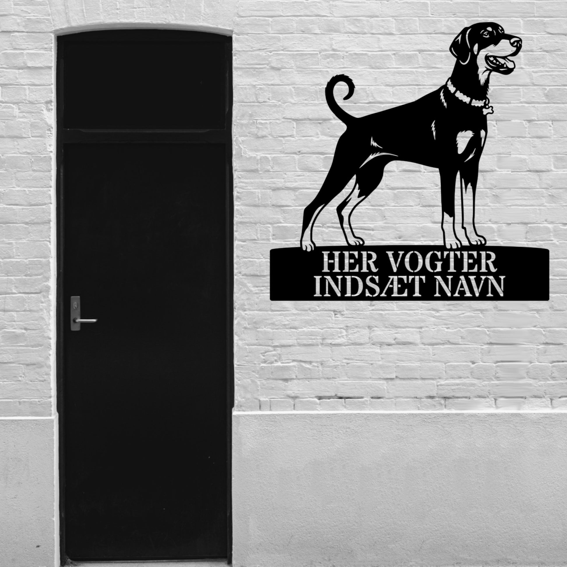Her vogter jeg. Personlig Doberman metal navneskilt.....