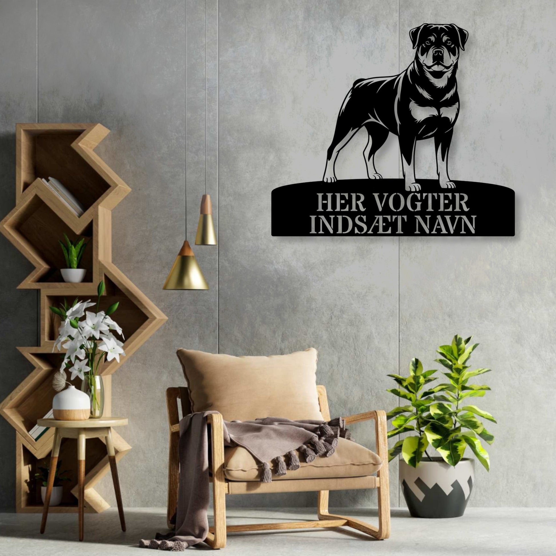 Her vogter jeg. Rottweiler metalskilt med personlig navn. Unik hundeejer gaveide..