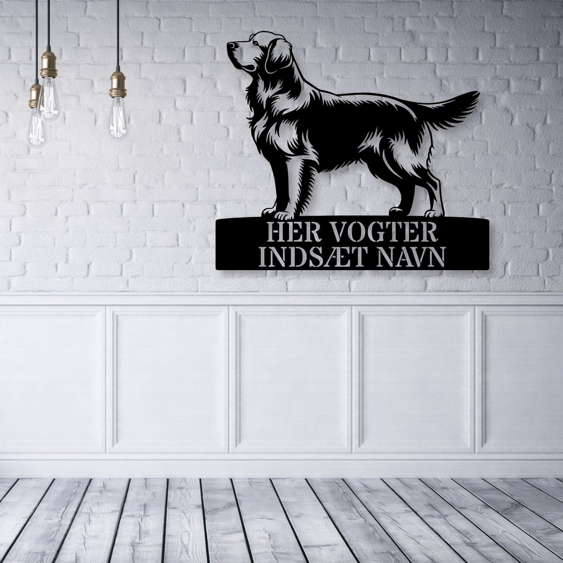 Her vogter jeg. Stort Golden Retriever metalskilt med personlig navn. Unik hundeejer gaveide...