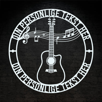 Hvid guitar metalskilt med personlig tekst. musiker navneskilt gaveidé