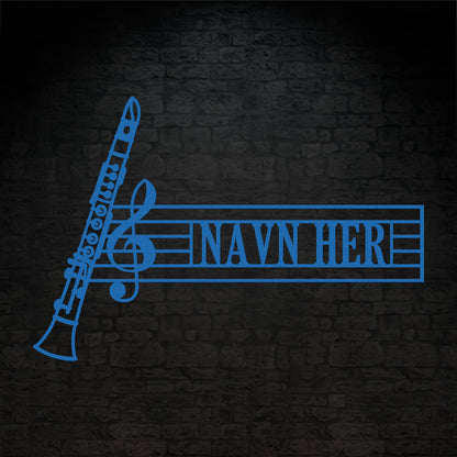 Klarinet navne vægskilt i blå med personlig tekst. Unik gaveidé til muikeren