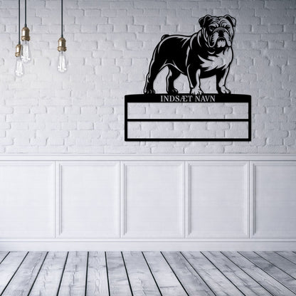 Laserskåret Engelsk Bulldog metalskilt med personlig navn til rosetter. Unik Gaveide til hundeejer...