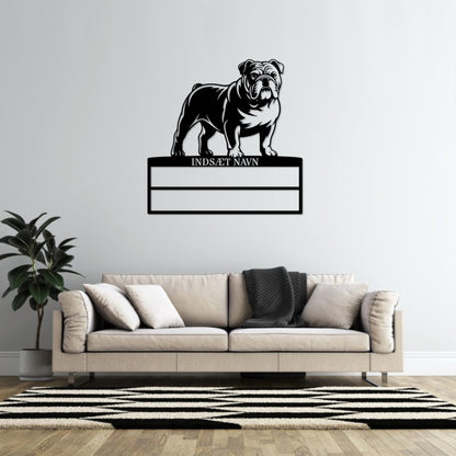 Laserskåret Engelsk Bulldog metalskilt med personlig navn til rosetter. Unik Gaveide til hundeejer