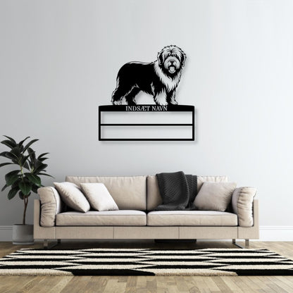 Old English Sheepdog rosette display metalskilt med personlig navn. Unik Gaveide til hundeejeren..