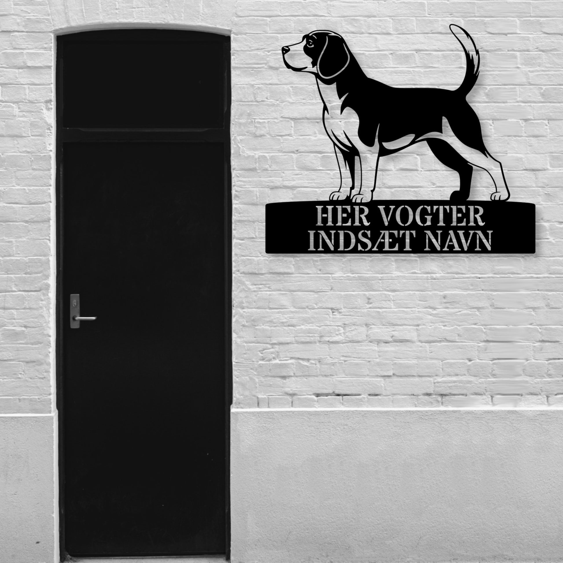 Personlig Beagle her vogter jeg væg metalskilt med personlig tekst. Unik hundeejer gaveide...