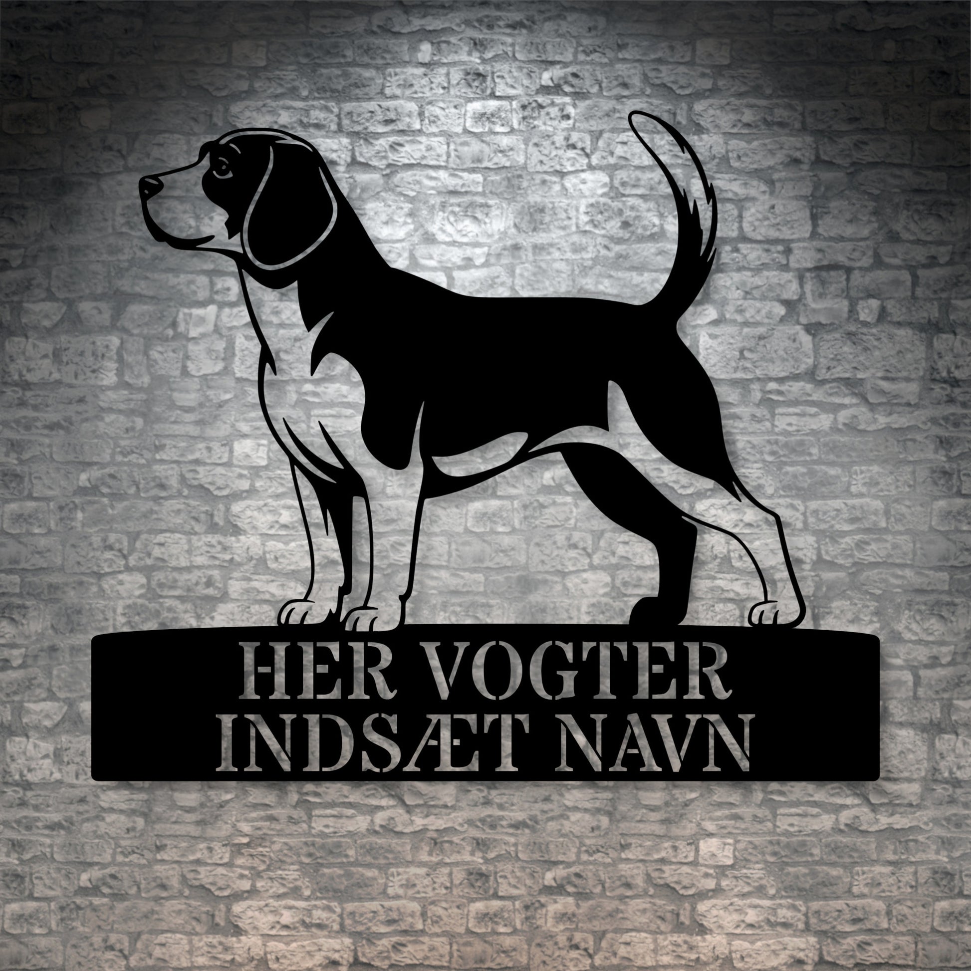 Personlig Beagle her vogter jeg væg metalskilt med personlig tekst. Unik hundeejer gaveide