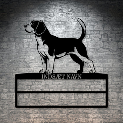 Personlig Beagle væg metalskilt med personlig tekst til rosetter. Unik Gaveide til hundeejer.