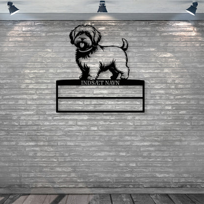 Personlig Bomuldshund væg metalskilt med personlig tekst til rosetter. Unik Gaveide til hundeejer..