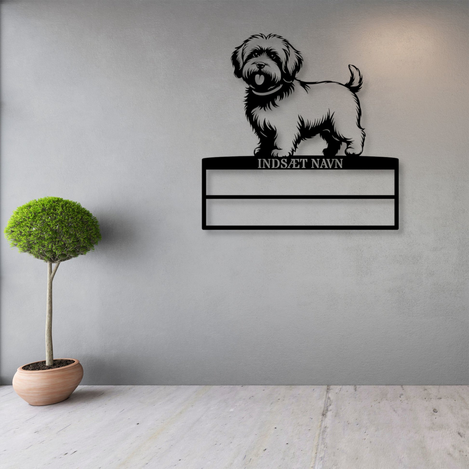 Personlig Bomuldshund væg metalskilt med personlig tekst til rosetter. Unik Gaveide til hundeejer.
