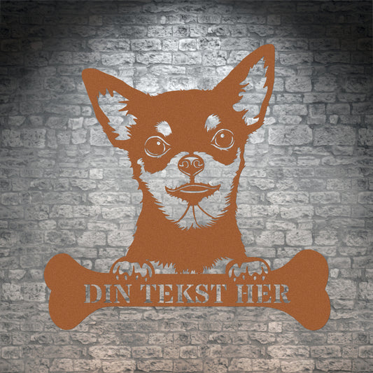 Personlig Chihuahua hunde metalskilt i brun med personlig tekst. Hundeejer gaveidé