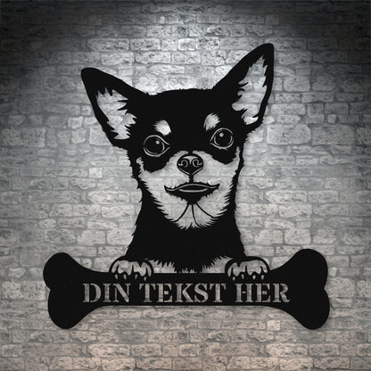 Personlig Chihuahua hunde metalskilt i sort med personlig tekst. Hundeejer gaveidé