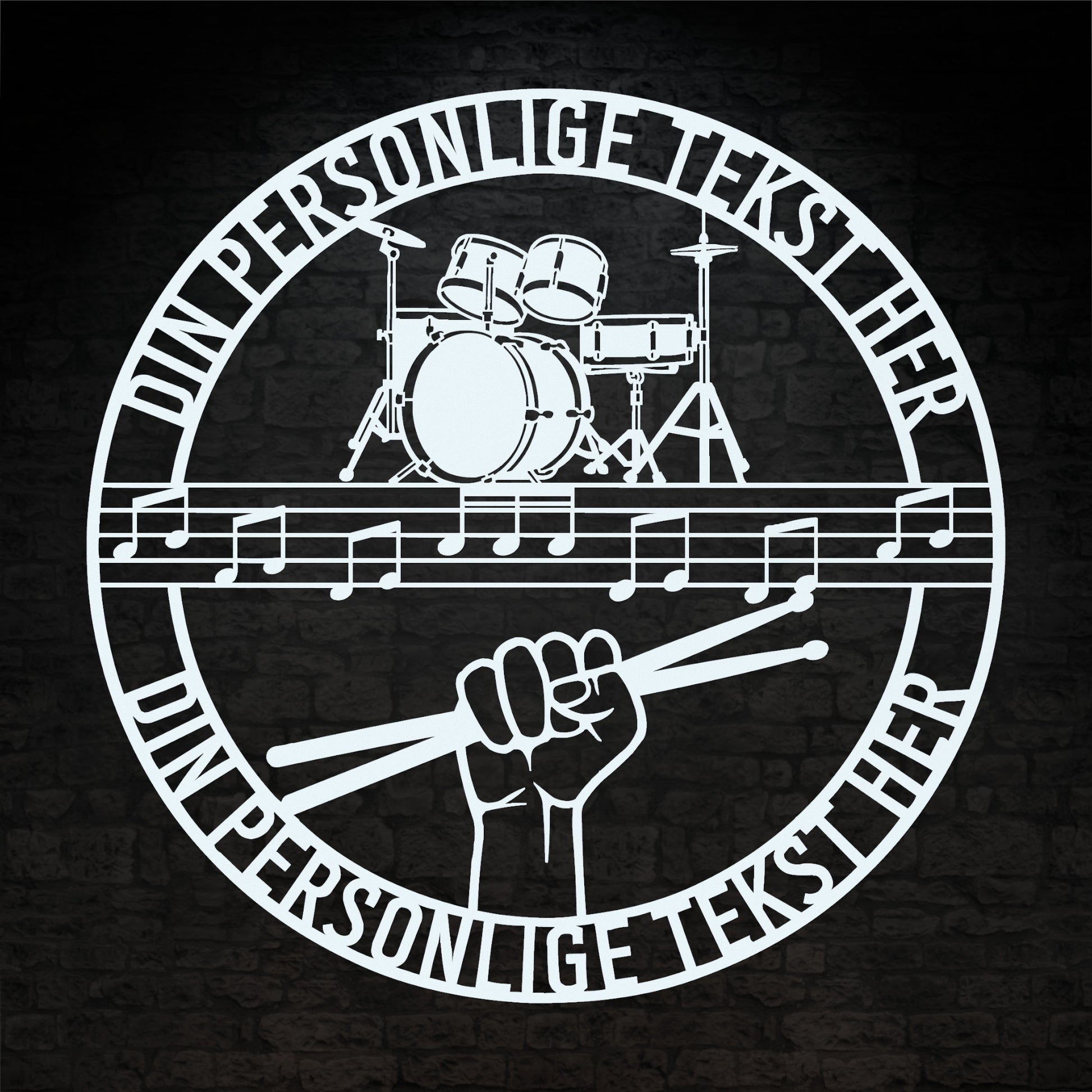 Personlig Musiker metal vægskilt i hvid med tekst. Unik gaveidé til trommeslageren