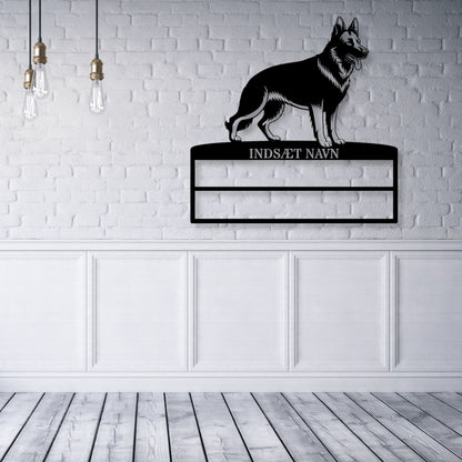 Personlig Schæferhund rosette display metalskilt med personlig tekst og navn. Unik Gaveide til hundeejer.