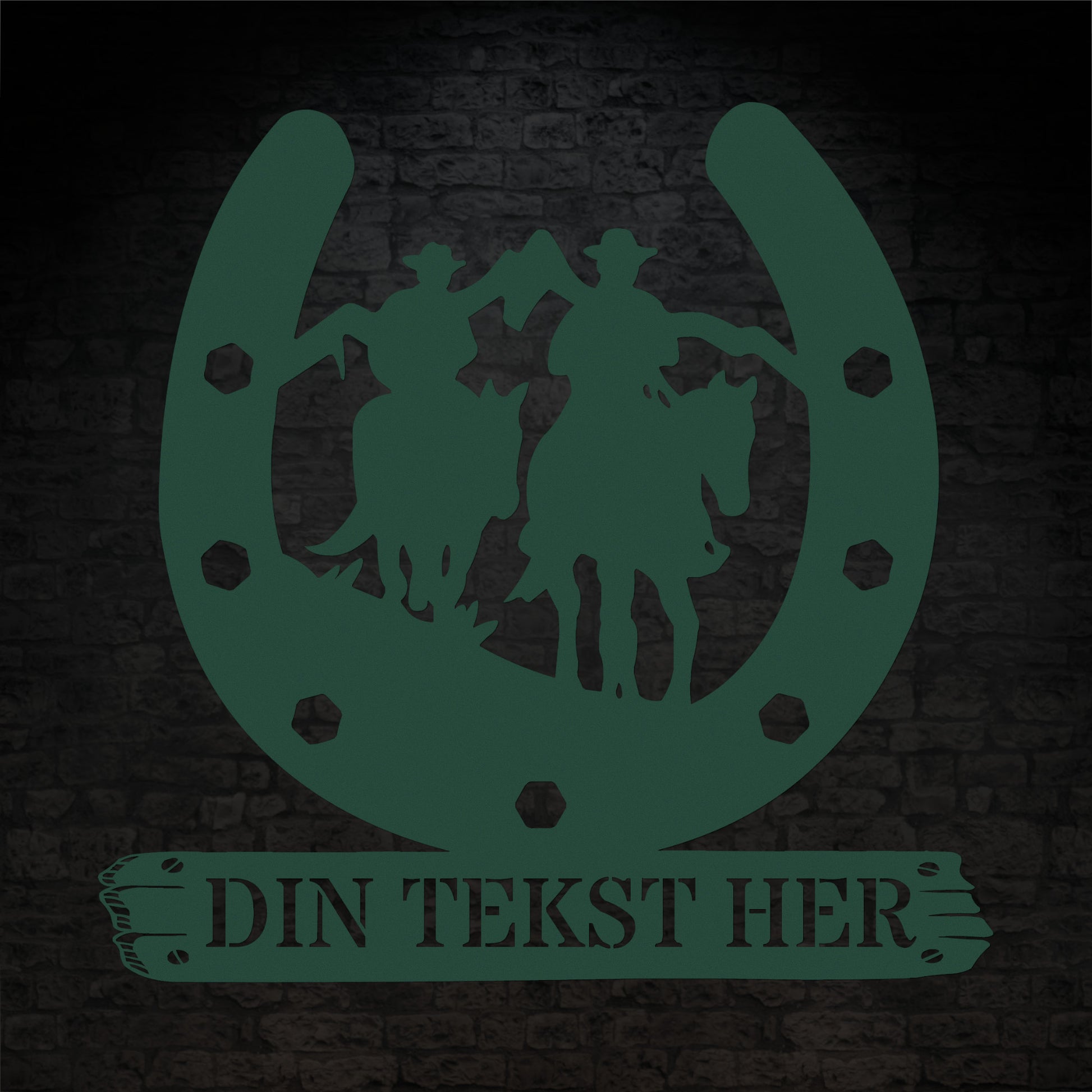 Personlig hesterytter metal vægskilt i grøn med tekst. Unik gaveidé til hesteejeren