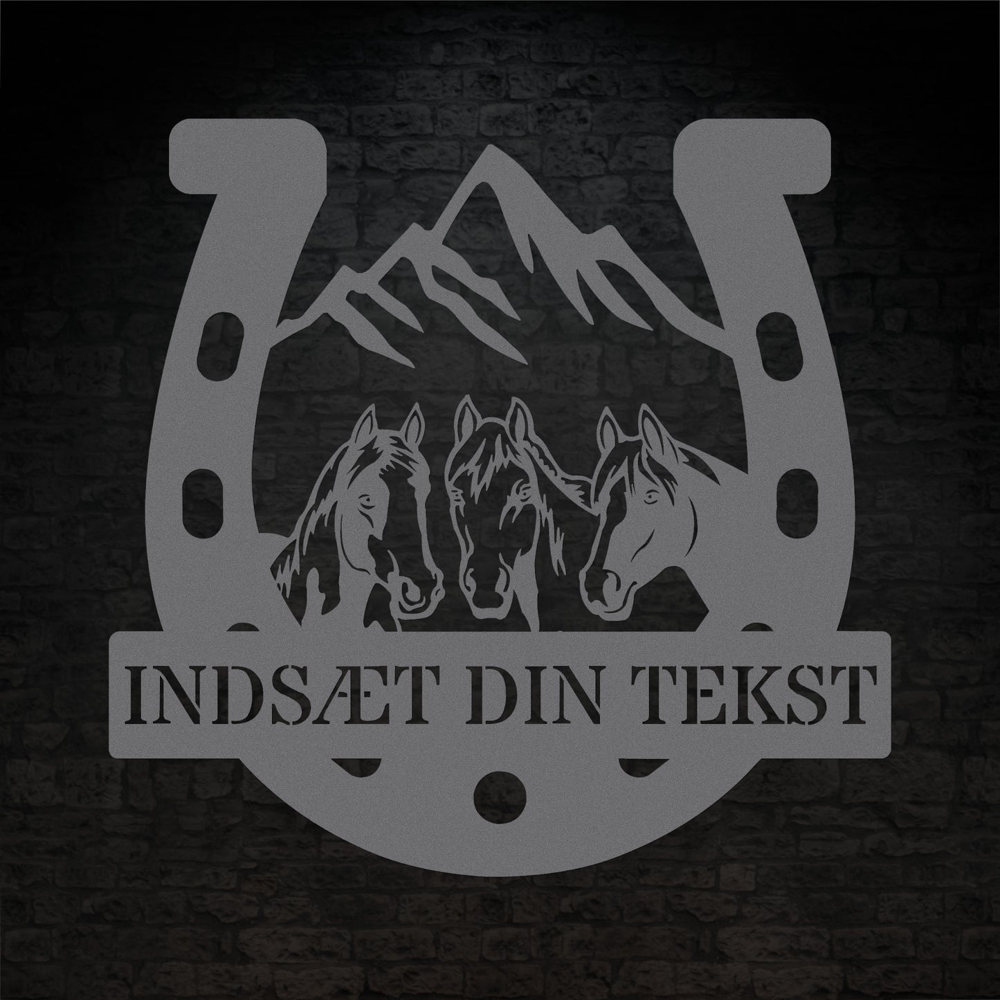 Personlig hestesko metal vægskilt i sølv med tekst. Unik gaveidé til hesteejeren