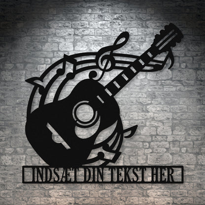 Personlig sort guitarskilt i metal med tekst. Musikelsker navneskilt vægdekoration gaveidé