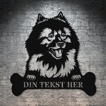 Personligkeeshond metalskilt i sort med personlig tekst. Hundeejer gaveidé