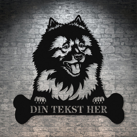 Personligkeeshond metalskilt i sort med personlig tekst. Hundeejer gaveidé
