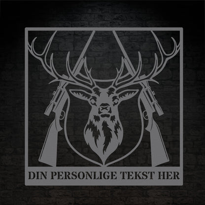 Sølvfarvet metalskilt med navn og personlig tekst til jægeren. Fås i flere farver og størrelser