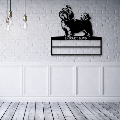 Shih Tzu rosette display metalskilt med personlig navn. Unik Gaveide til hundeejeren.