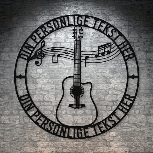 Sort guitar metalskilt med personlig tekst. musiker navneskilt gaveidé