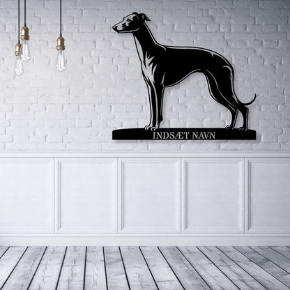 Stort Whippet væg metalskilt med personlig navn. Unik Gaveide til hundeejeren..