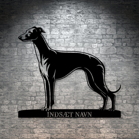 Stort Whippet væg metalskilt med personlig navn. Unik Gaveide til hundeejeren
