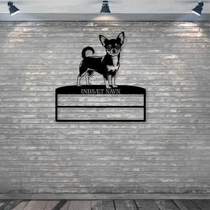 Stort laserskåret Chihuahua metalskilt med personlig navn til rosetter. Unik Gaveide til hundeejeren..