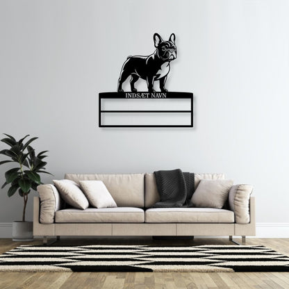 Stort laserskåret Fransk Bulldog metalskilt med personlig navn til rosetter. Unik Gaveide til hundeejer..