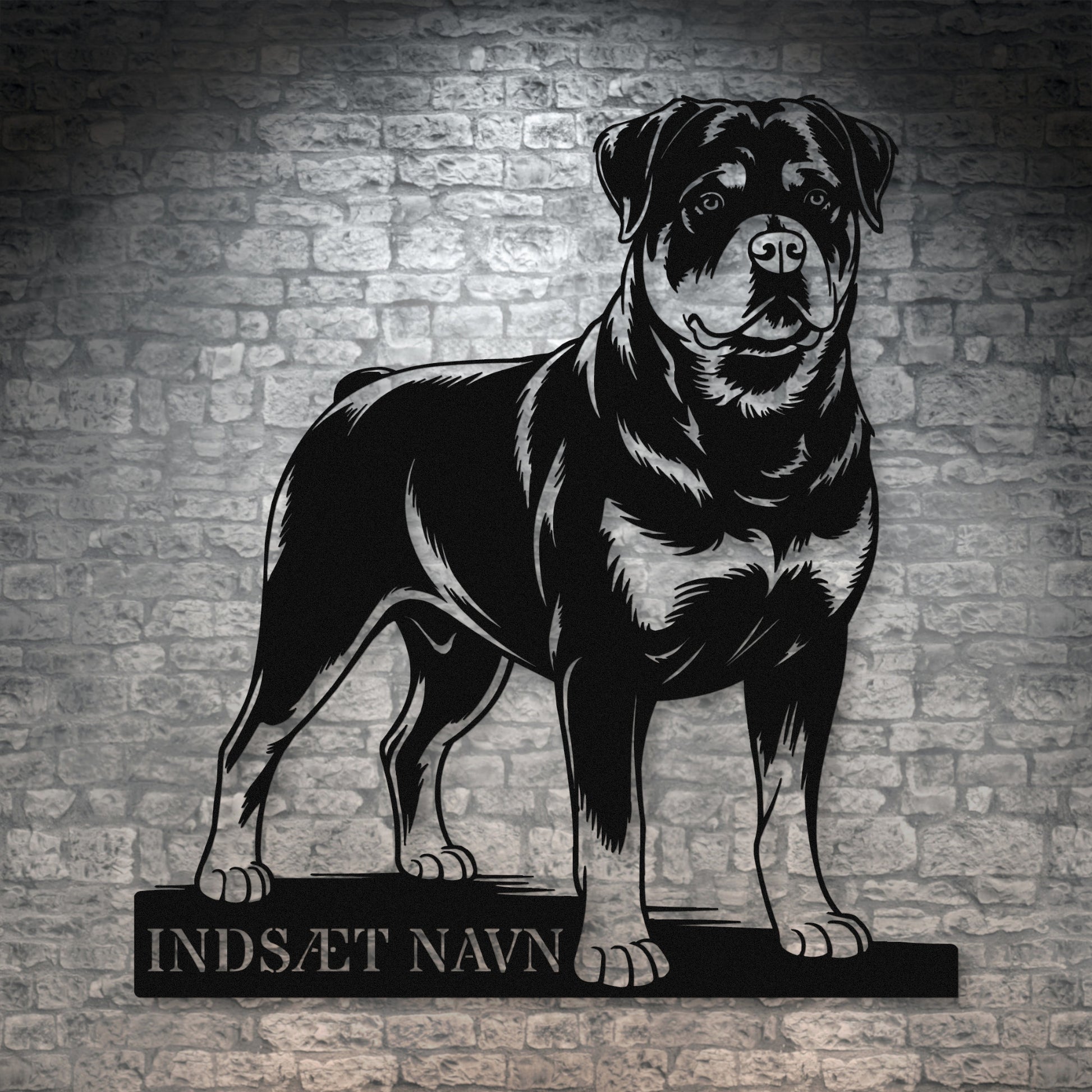 Stort sort rottweiler væg metalskilt  med personlig tekst. Unik Gaveide til hundeejer.