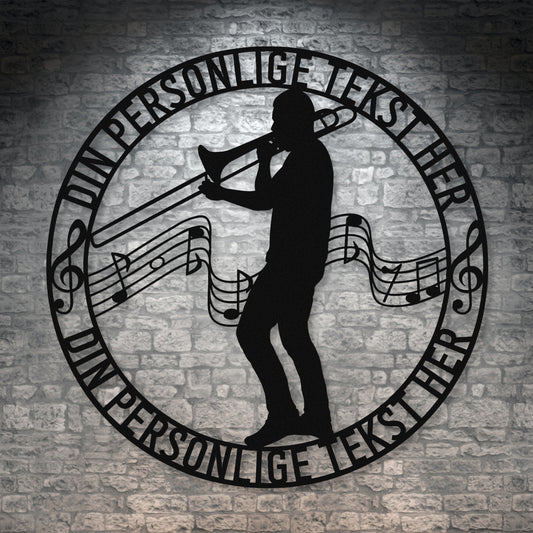 Unik mandlig trombonist metal vægskilt i sort med personlig tekst. Unik musiker gaveidé